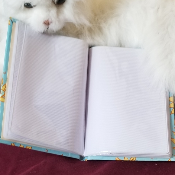 NWOT Burnes pocketbook photo album - Picture 2 of 2